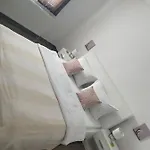 Nana Penzion 3*