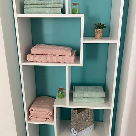 Nana בית הארחה קולן וקוף