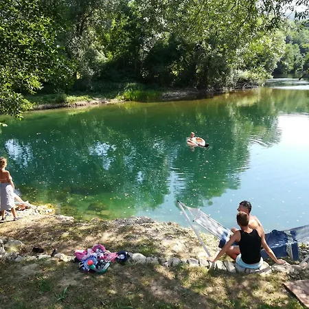 בית הארחה Nana 3*