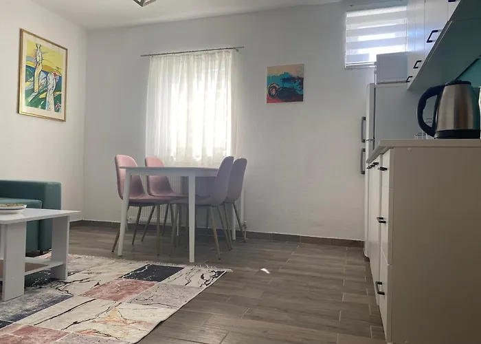 招待所 娜娜别墅 3*