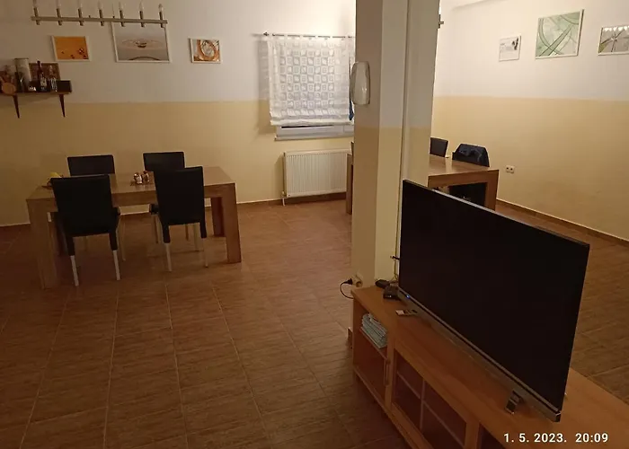 招待所 娜娜别墅 3*