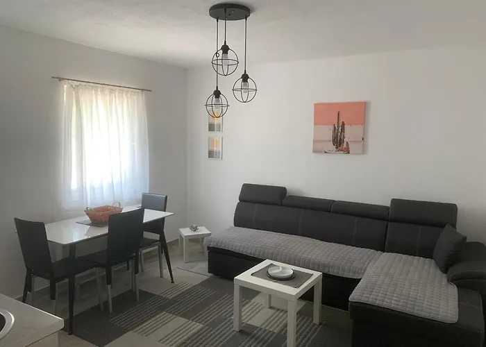 招待所 娜娜别墅 3*